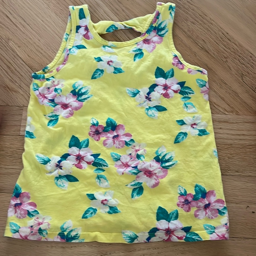 Gap girls tank top size medium